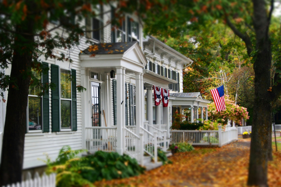 small towns to visit this fall